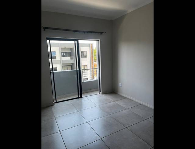 2 BEDROOM PROPERTY TO RENT IN GLEN AUSTIN